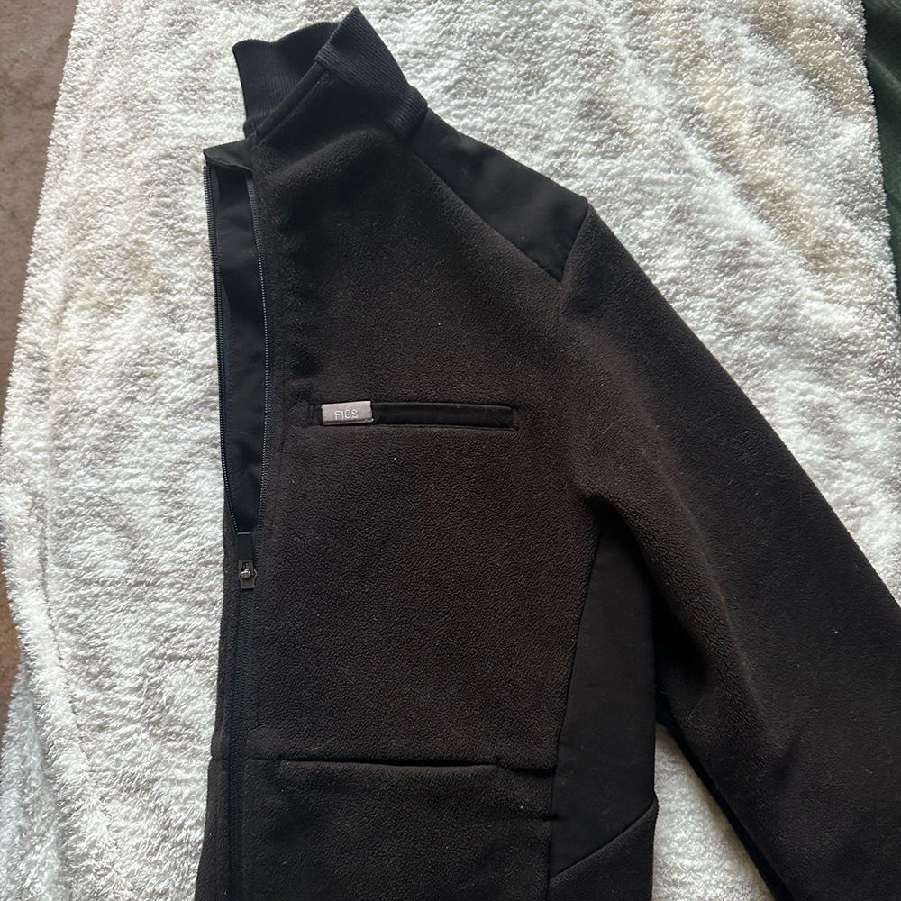 Women’s black figs jacket
